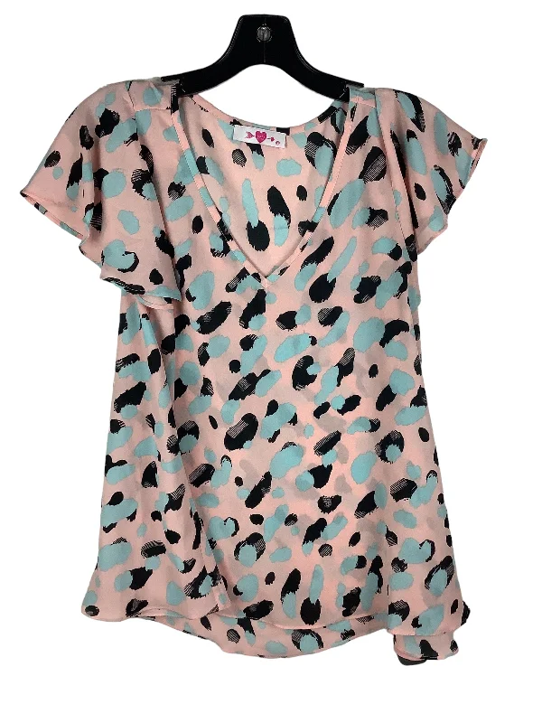 Top Short Sleeve By Buddy Love In Pink, Size: Xs