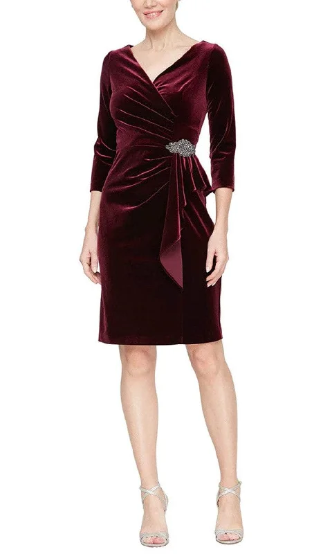 Alex Evenings 8191938 - Quarter Sleeve Surplice Cocktail Dress