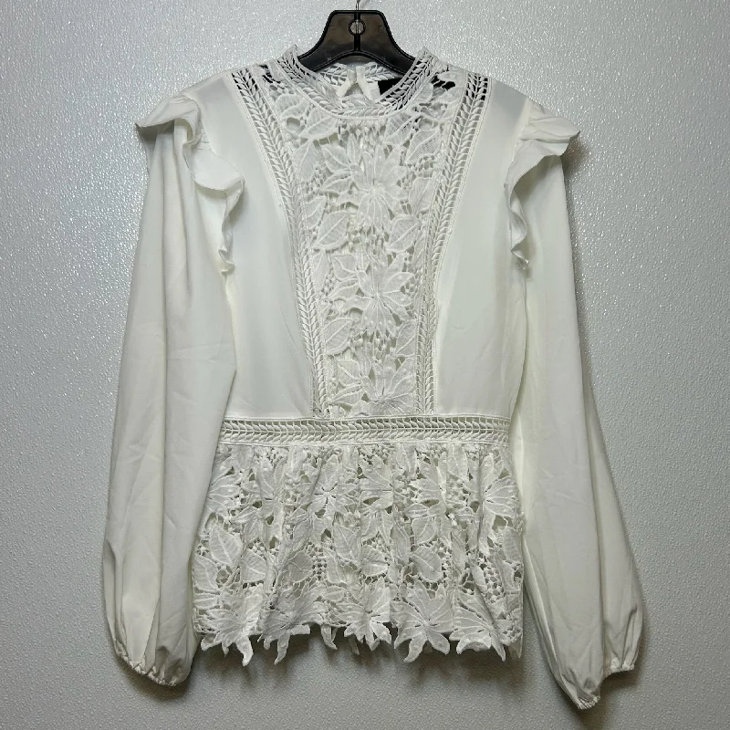 Top Long Sleeve By Clothes Mentor In White, Size: S