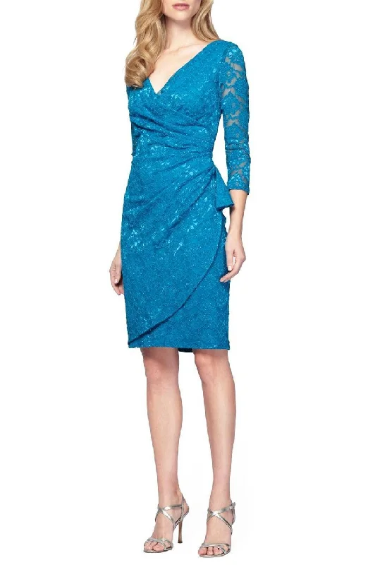 Alex Evenings - 1121310SC Lace V-neck Sheath Dress