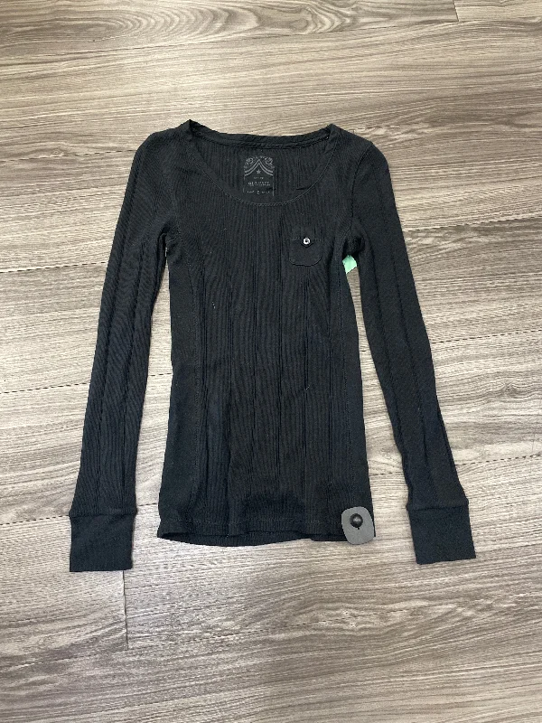 Top Long Sleeve By Old Navy In Black, Size: S