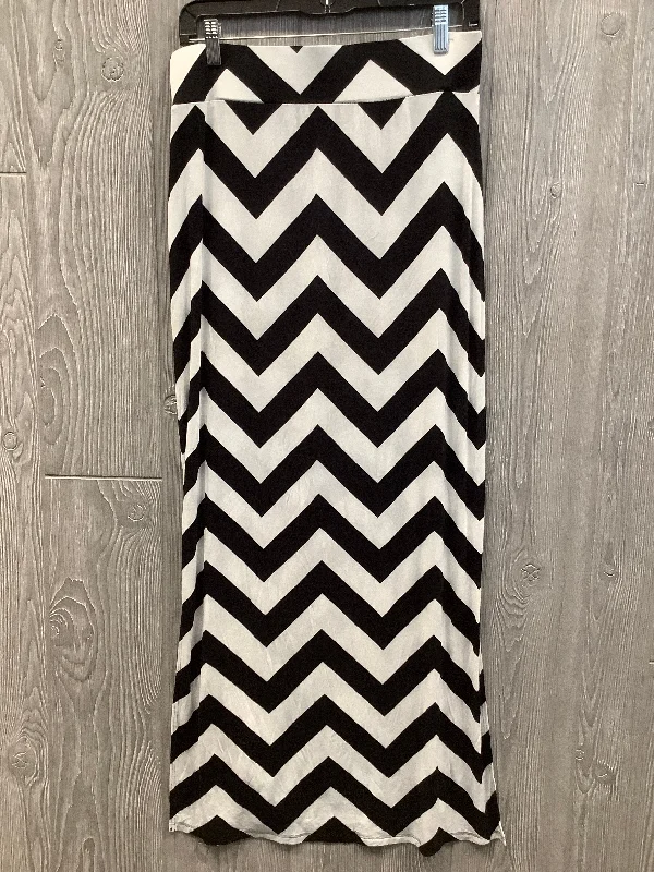 Skirt Maxi By Ana In Black & White, Size: 8